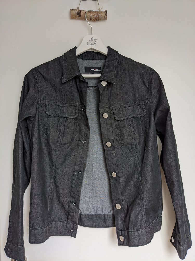 Schwarze Jeansjacke von Just Me