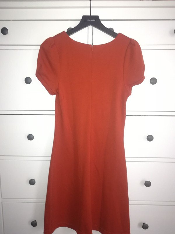 Knielanges Kleid von Hallhuber