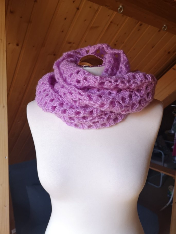 Schal Stola Schultertuch Seelenwärmer Handarbeit NEU