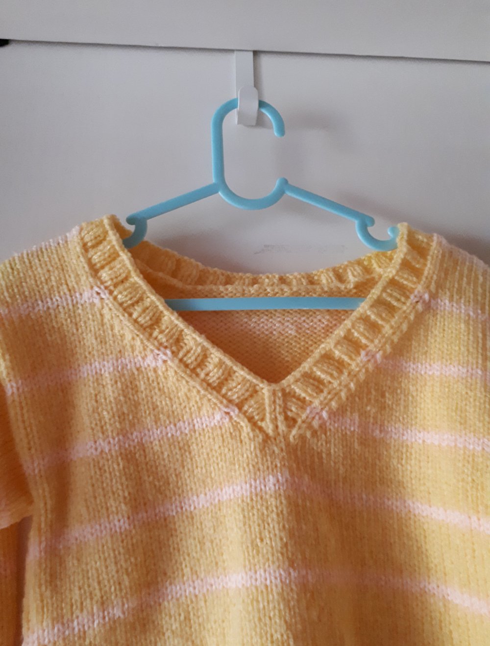 Mädchenpullover in gelb rosa selfmade Größe 92/96 ca. 2 Jahre Kinderpullover
