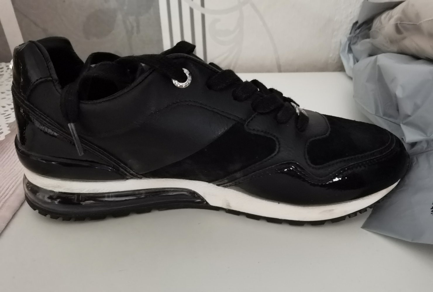 Neue mexx Turnschuhe schwarz 