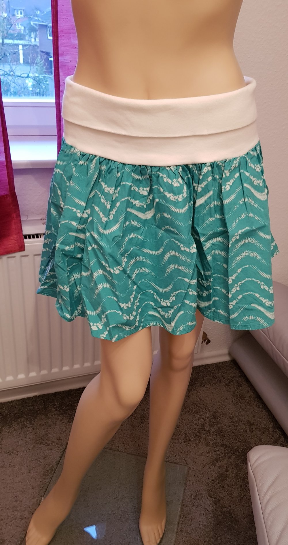 Vero Moda Jeans Minirock Gr. L / 40 / 42 in hellblau Wellen Sommer Strand