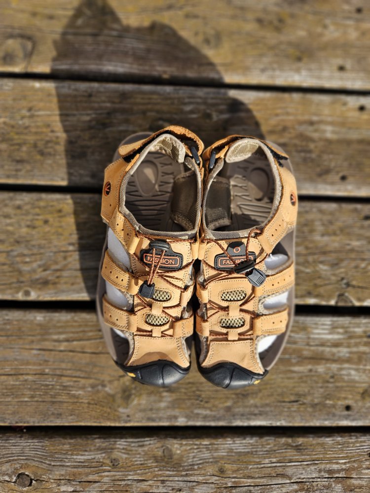 Feste Sandalen Wanderschuhe Gr. 43