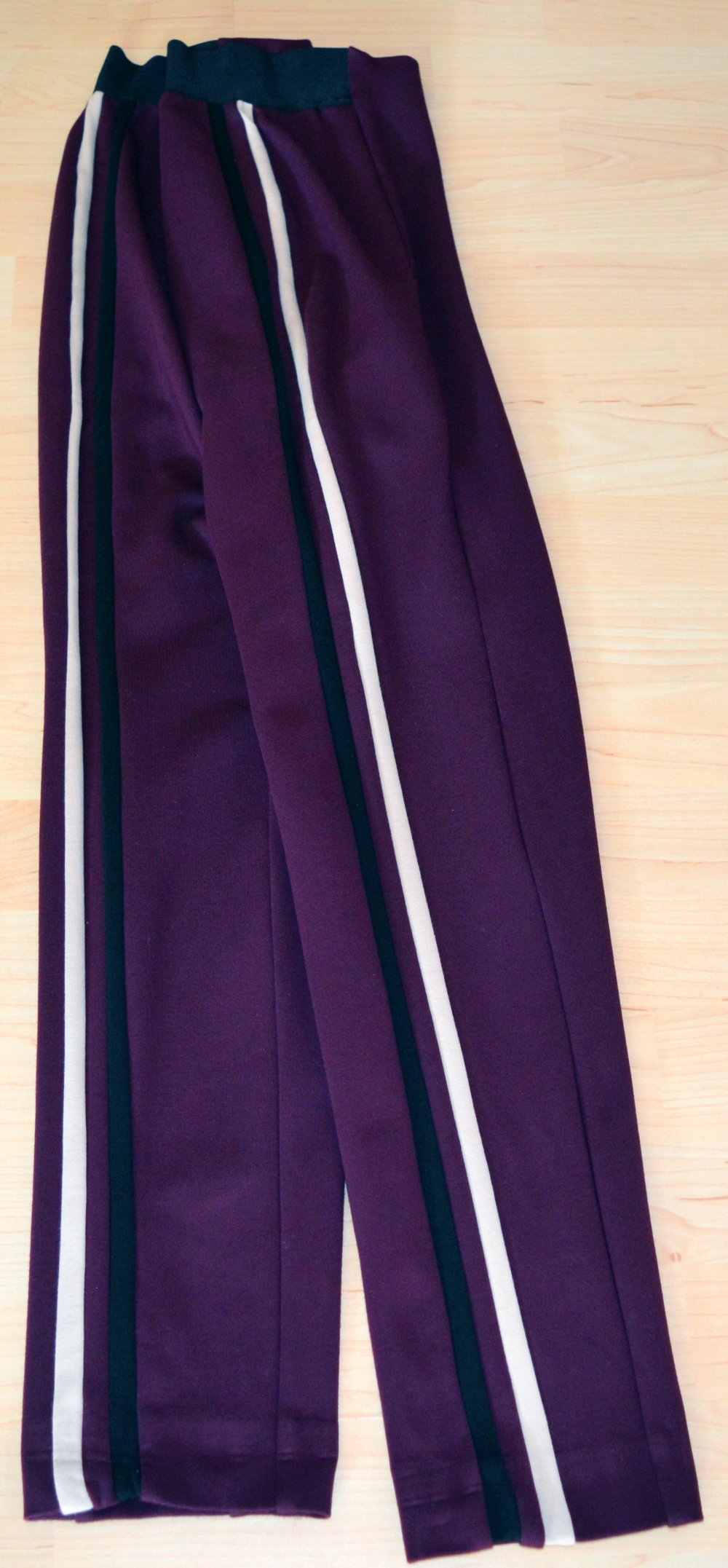 Schicke Damen Schlupfhose, Marcel Ostertag,