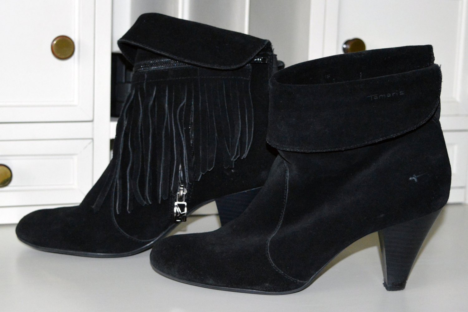 Raffinierte Stiefeletten, Wildleder, schwarz