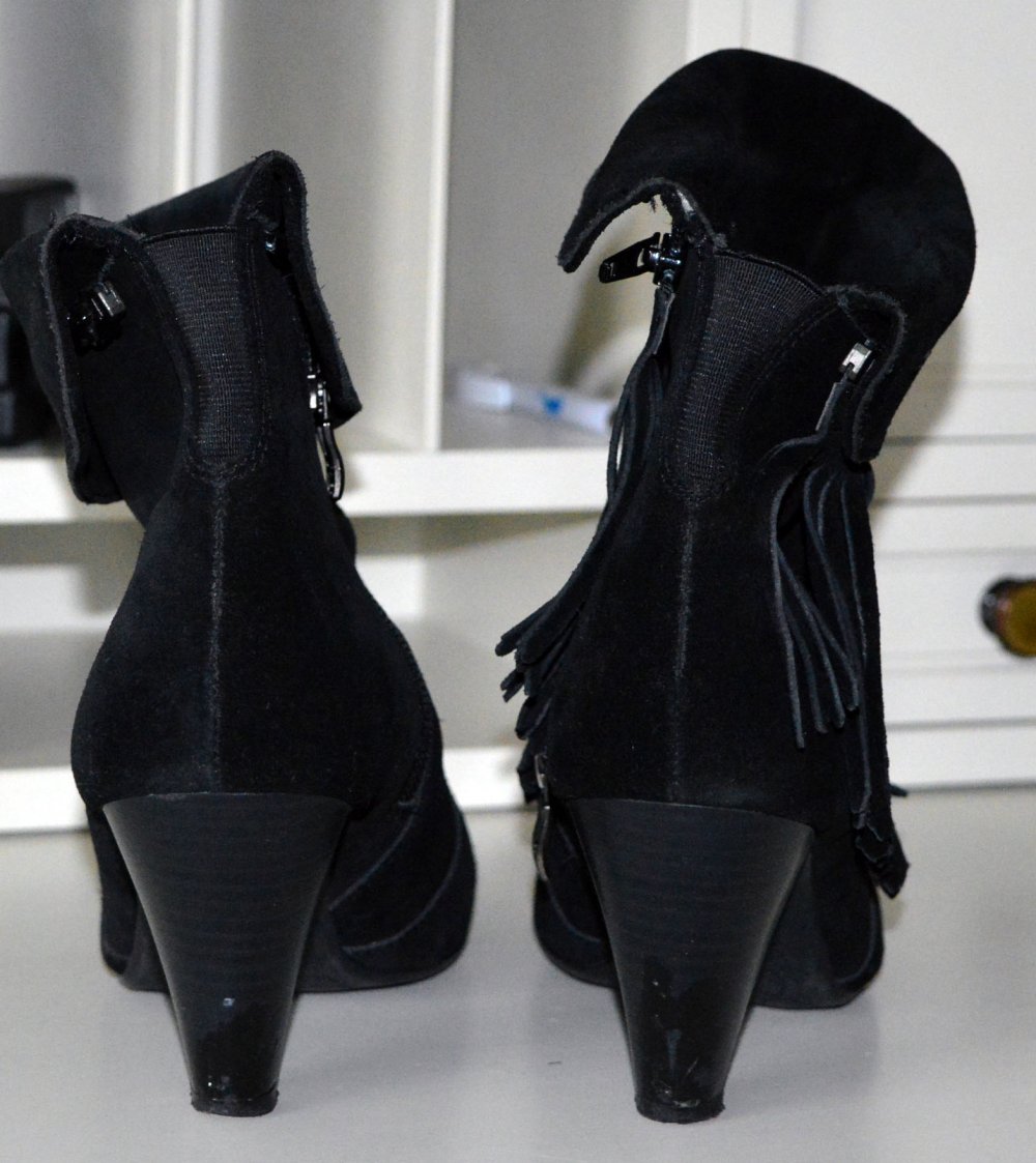 Raffinierte Stiefeletten, Wildleder, schwarz