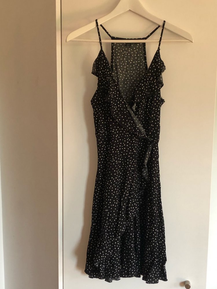 Amisu Kleid schwarz mit weissen Tupfen