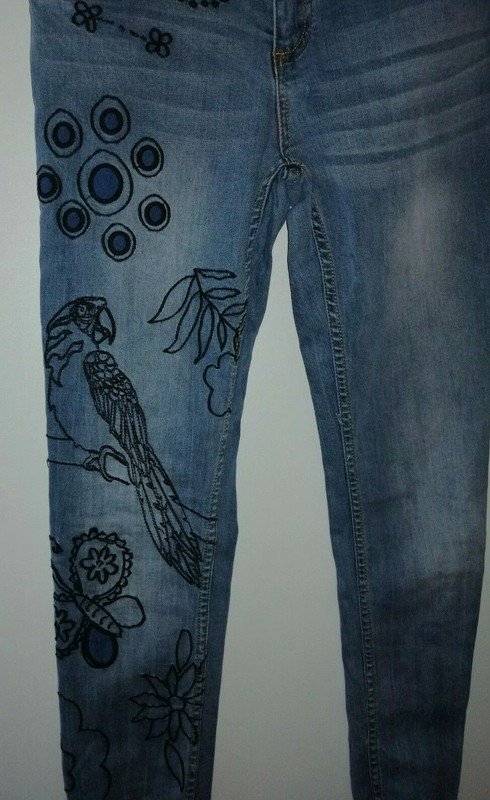 Desigual Damen Jeans in der Gr. W 28