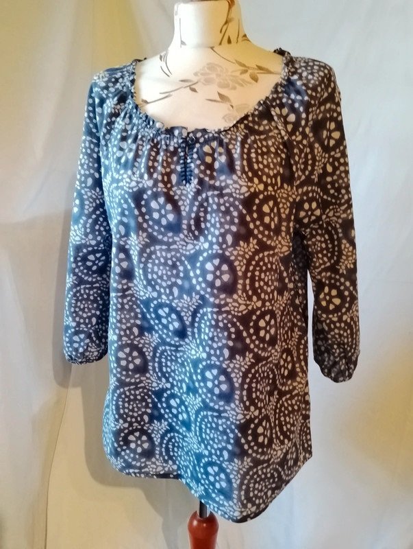 Cecil Damen Marken Bluse Gr.M 42 blau gemust.