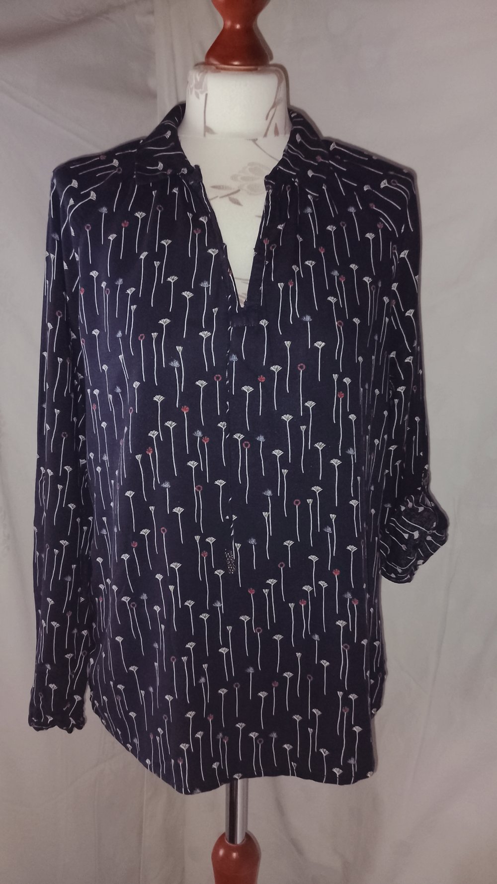 Cecil Damen Marken Bluse Gr.M 40 dklblau bestickt