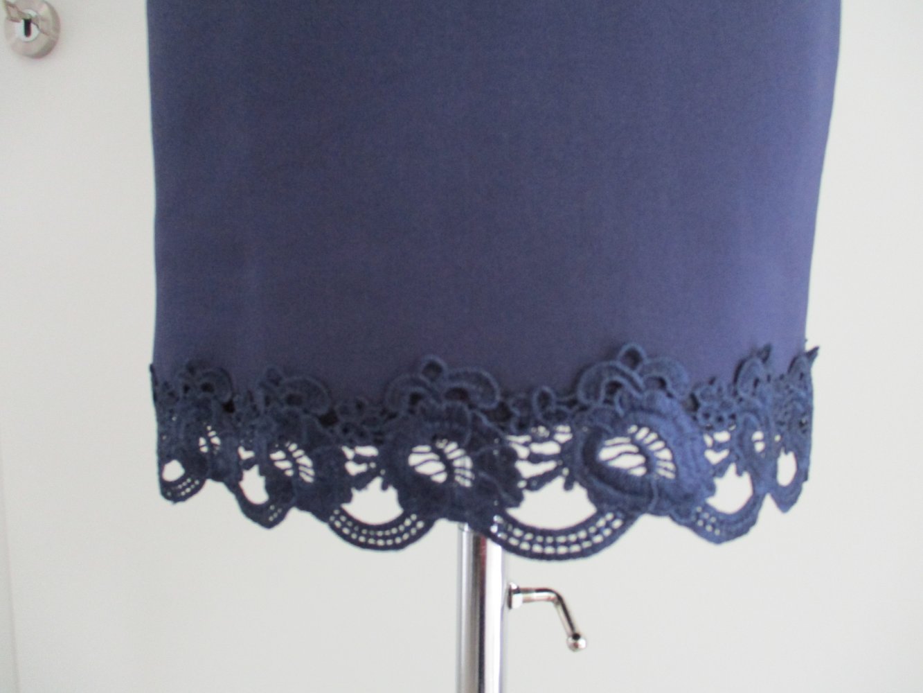 Lipsy traumhaftes Kleid wie NEU UK 10 in Marineblau