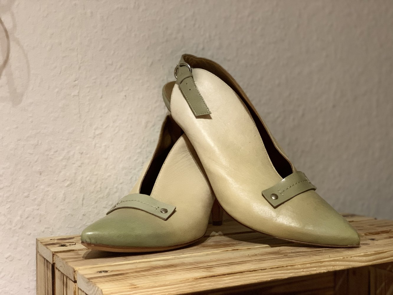 Vintage Pumps 