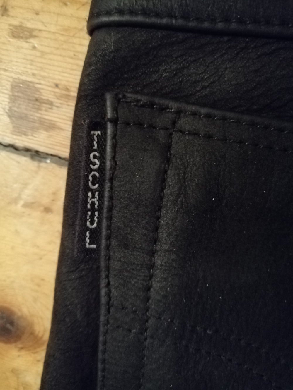 schwarze Nubuklederhose 5-Pocket-Style Größe 29