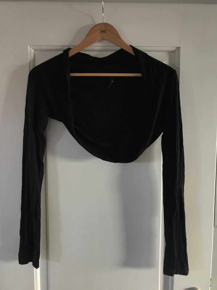 Schwarzer Bolero