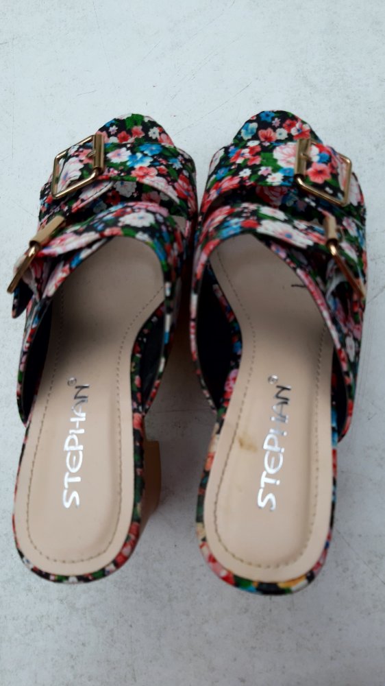 Plateau-Hausschuhe Gr. 36 Stoff geblümt nur 1x Probe getragen