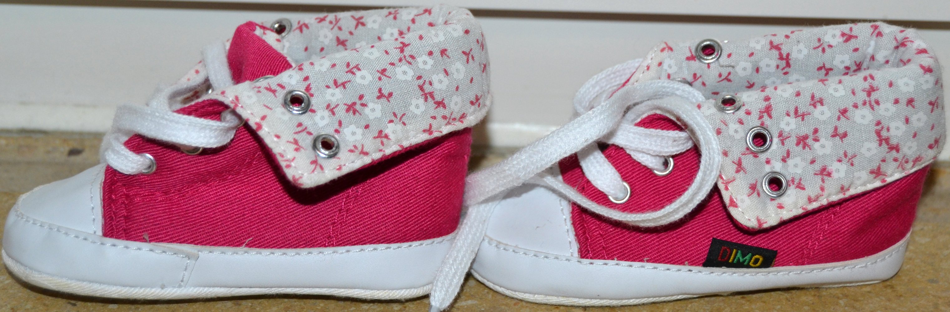 Baby Schuhe, Gr. 15  Marke: DIMO