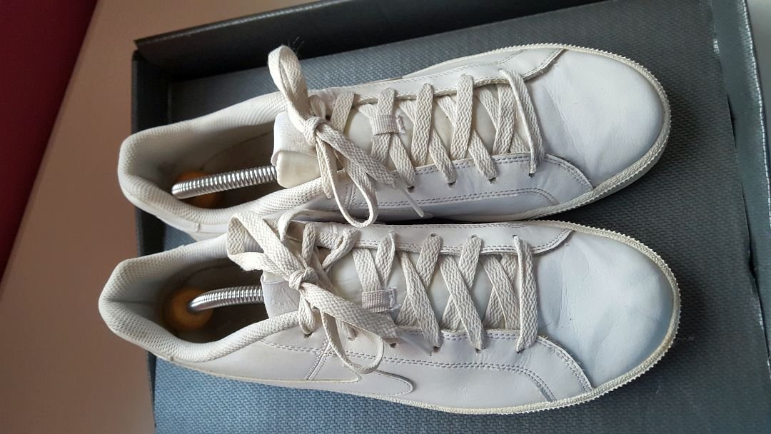 Nike Turnschuhe weiß Gr.44 10 43 Schuhe Sneaker Sportswear