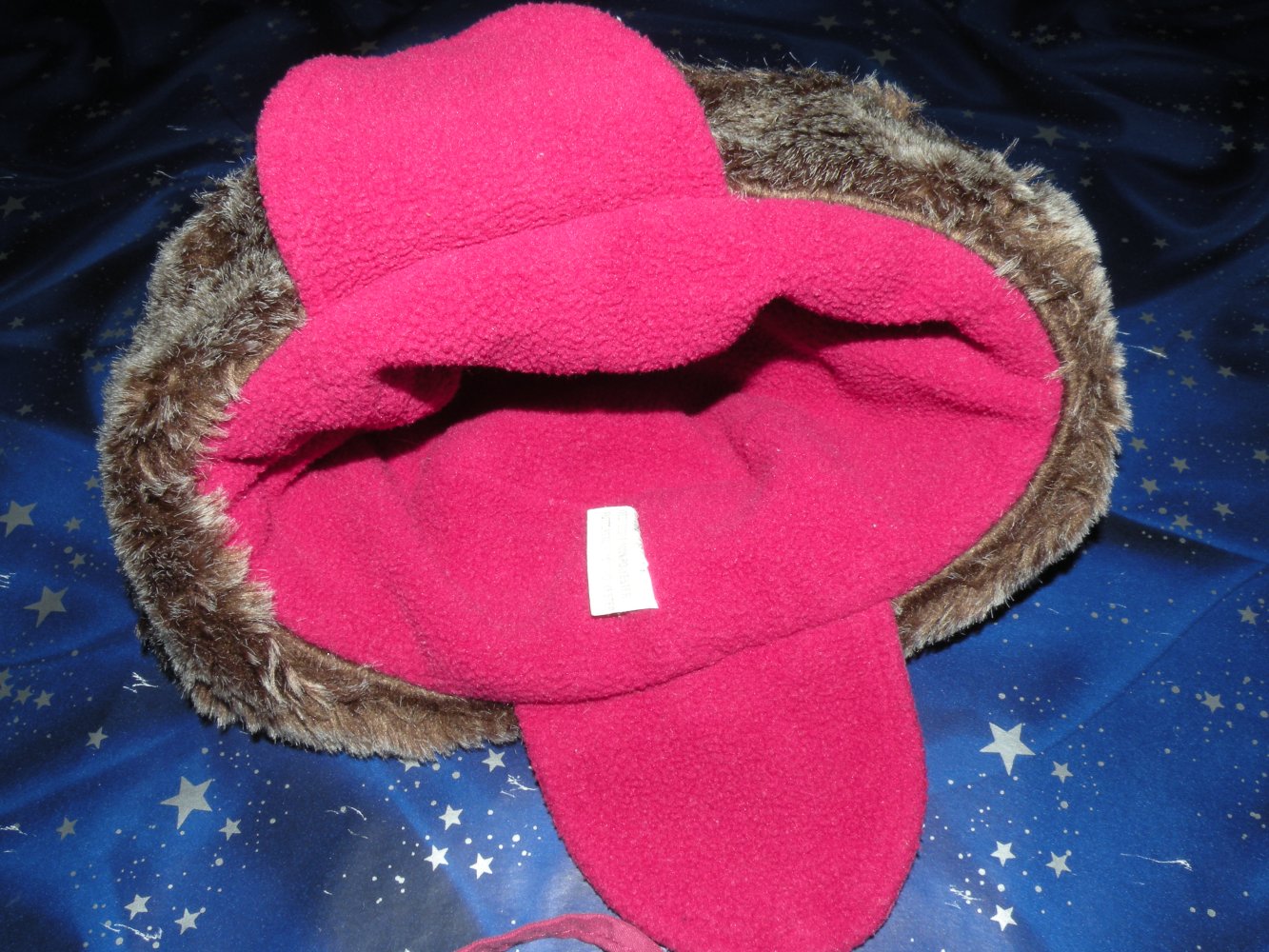 Mütze KU 48 cm weinrot Kunstfell super Zustand zum Binden