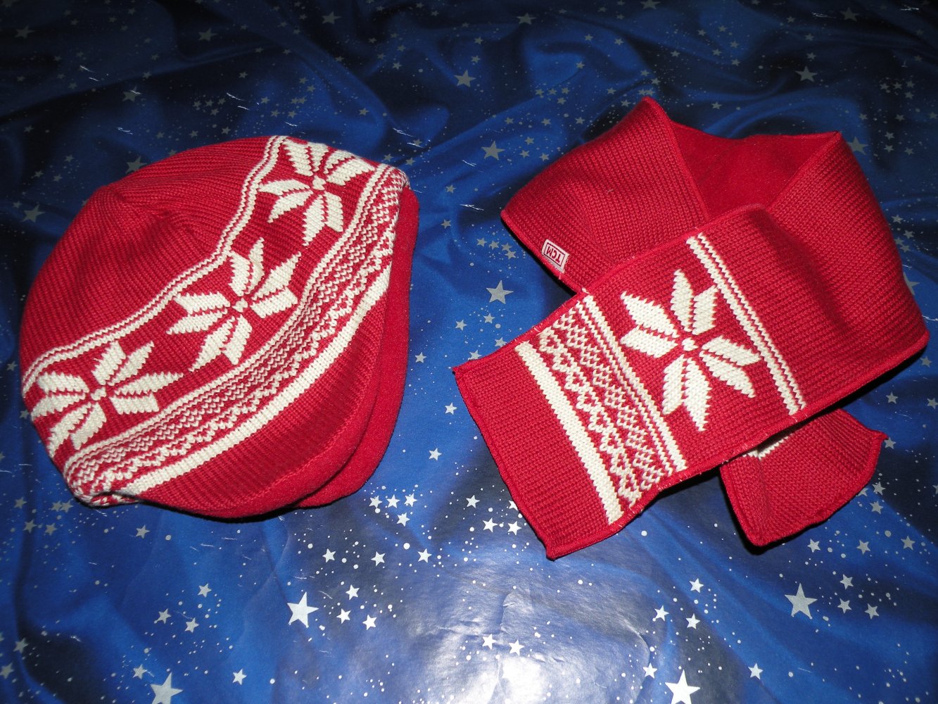 Winter Inka Mütze rot gemustert KU 47 cm plus Schal TCM Tchibo top Zust. wie Neu