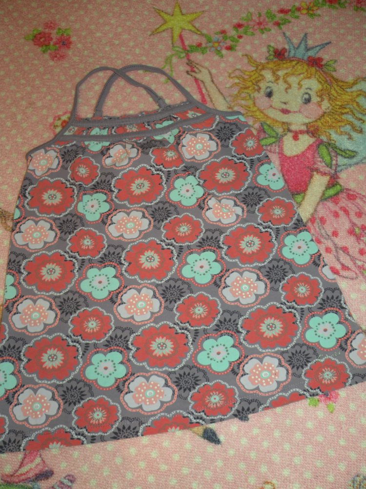 Mädchen Hängerchen Top Gr 116 122 s.Oliver Prillblumen lila mint