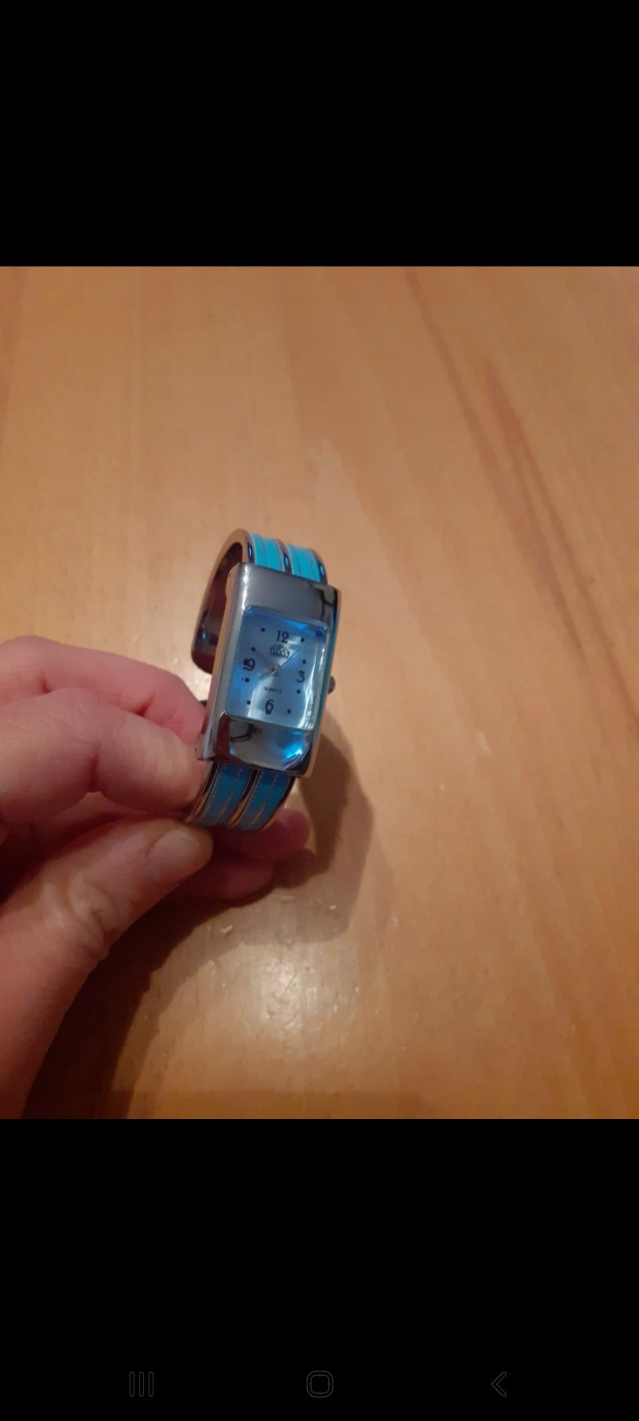 Armbanduhr mit neuer Batterie!