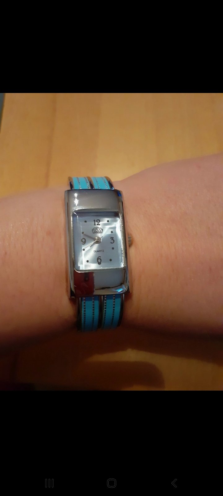 Armbanduhr mit neuer Batterie!