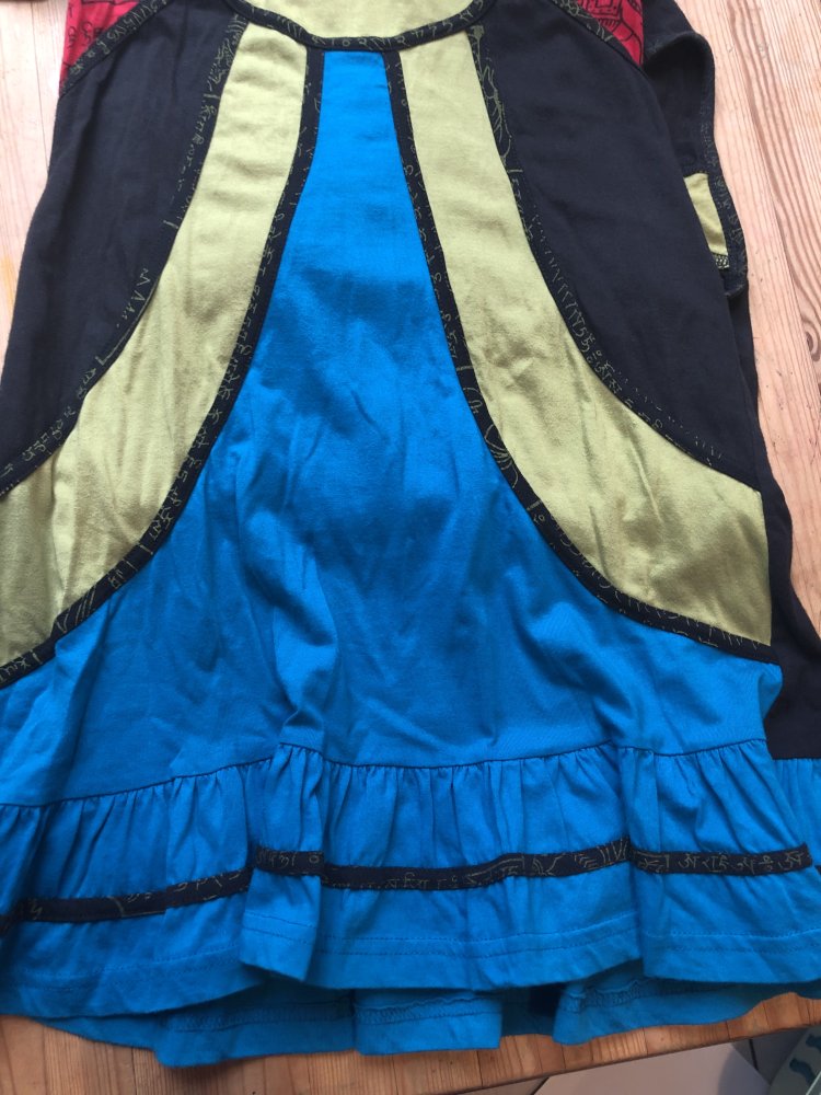 Chapati Jersey Kleid mit Kapuze, Baumwolle schwarz, bunt gemustert, ärmellos, kurzärmlig, GOA-Minikleid