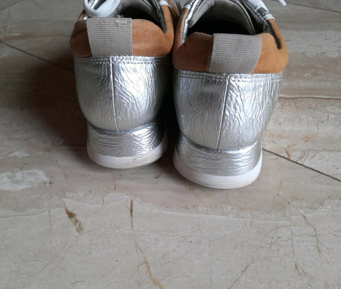 Tamaris Sneaker Gr. 38 Braun weiss silber