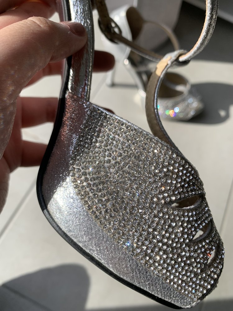 Silberne Absatzschuhe - Größe 36 - Zustand: sehr gut!