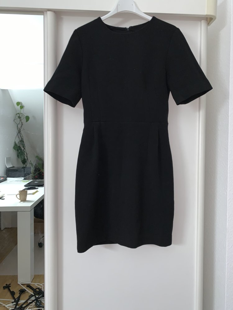 Schwarzes Kleid von Mango - Größe S - Zustand: Gut!