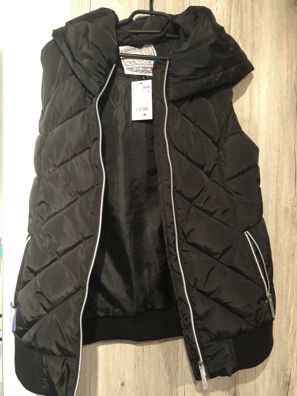 Dicke Weste mit Kapuze von Blind Date - NEU