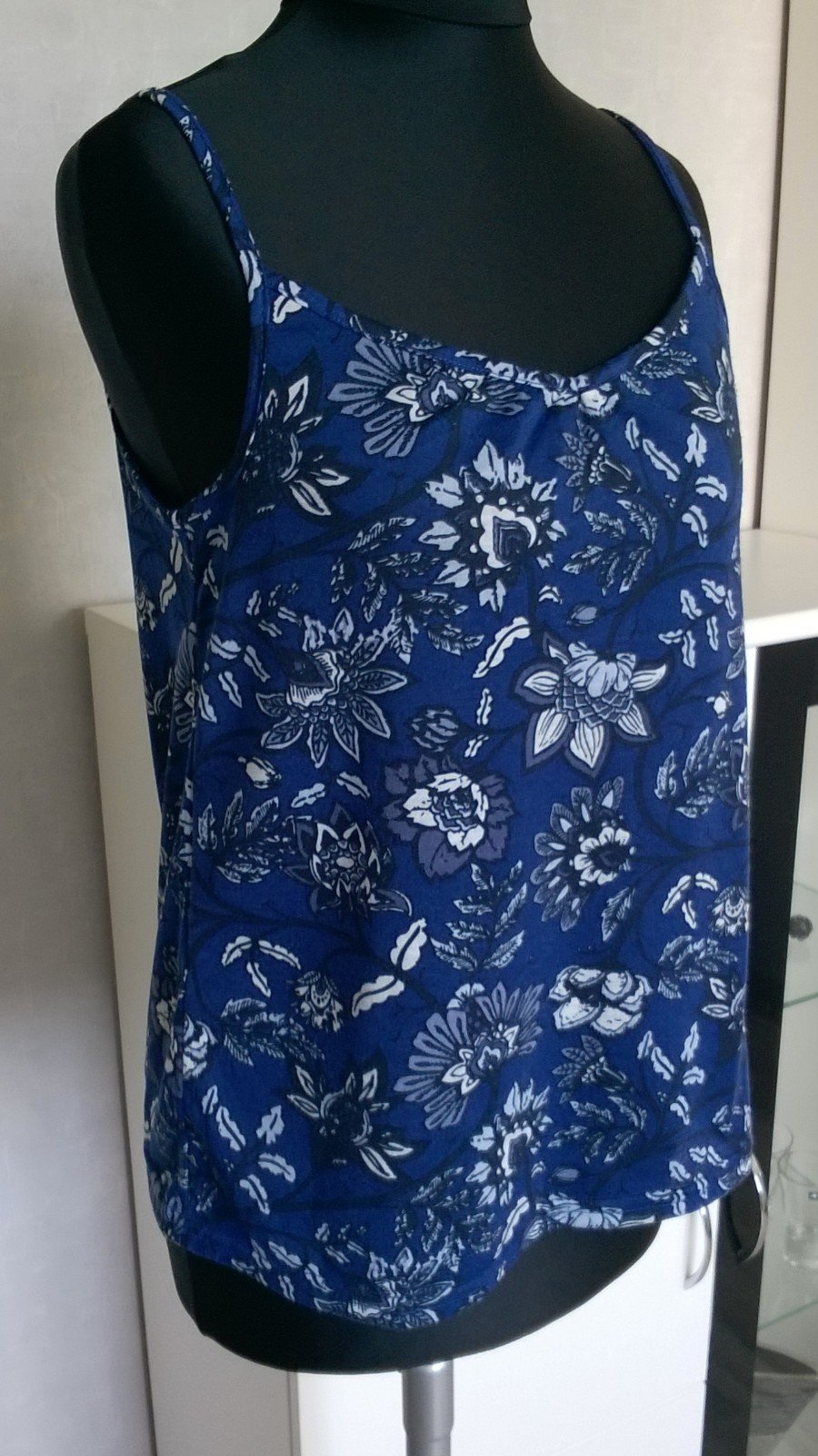 Top Trägertop Oberteil 2er Set blau / graublau weiß Muster und Blumen Gr. S Jean Pascale