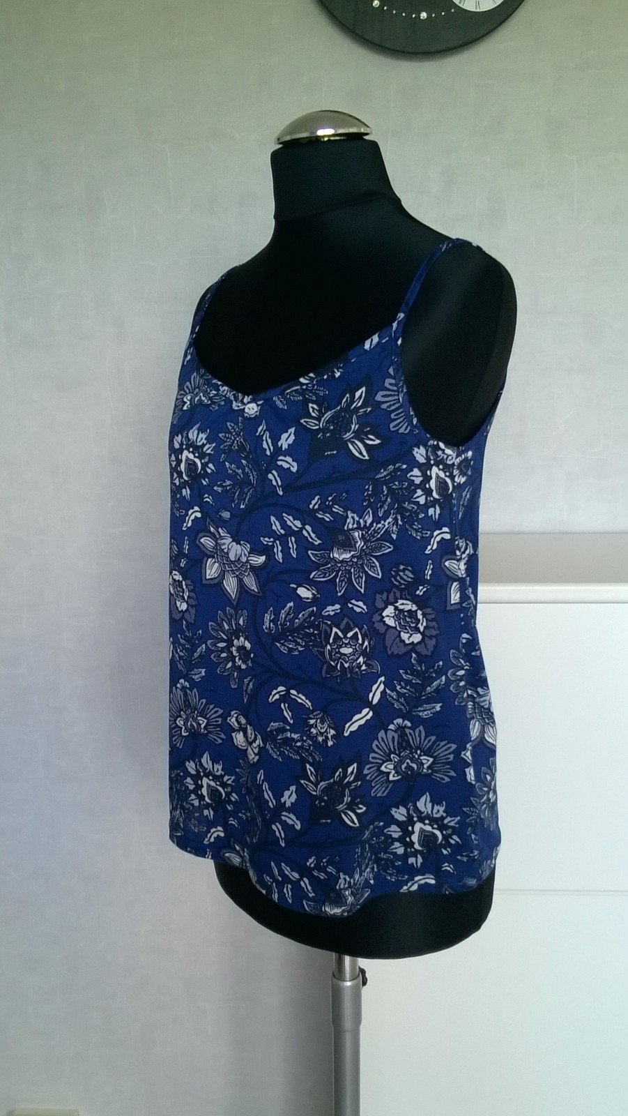 Top Trägertop Oberteil 2er Set blau / graublau weiß Muster und Blumen Gr. S Jean Pascale