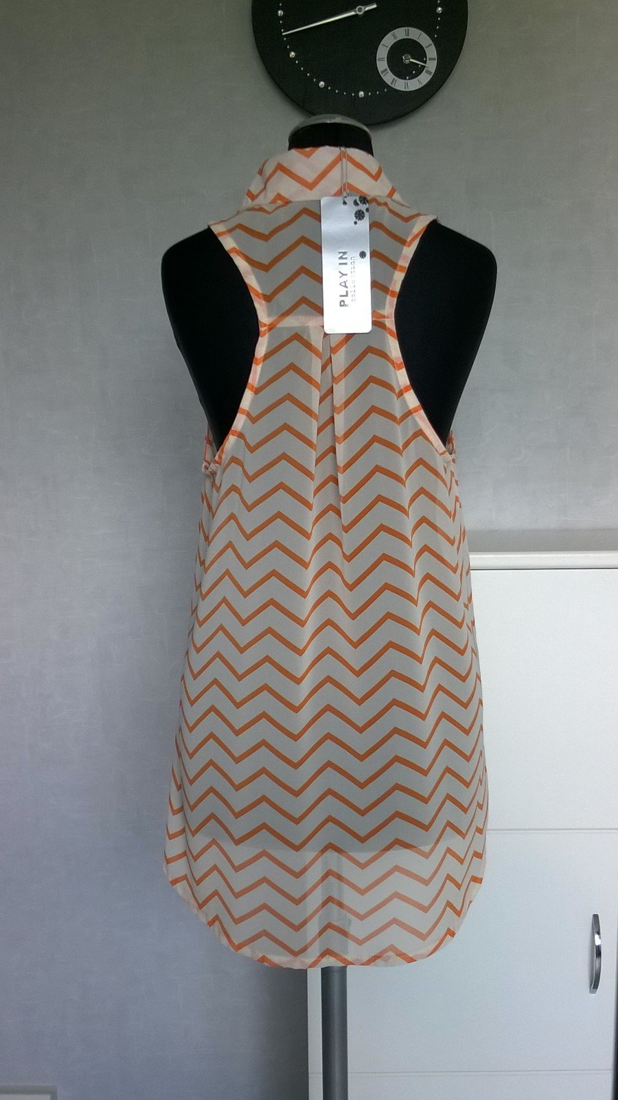 Bluse Chiffonbluse Shirt Oberteil ärmellos creme orange Muster Gr. S Play In Collection neu mit Etikett