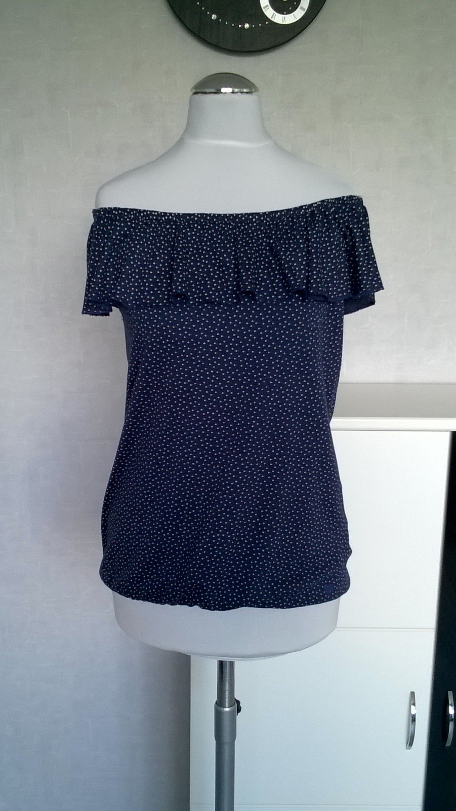 Carmenshirt Shirt Oberteil schulterfrei mit Volants ärmellos marine weiß Punkte Gr. S Multiblu