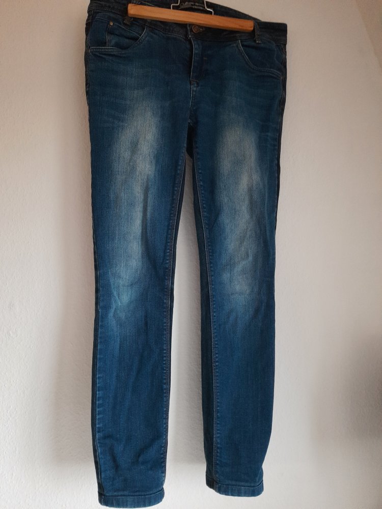 Röhrenjeans Gr.40