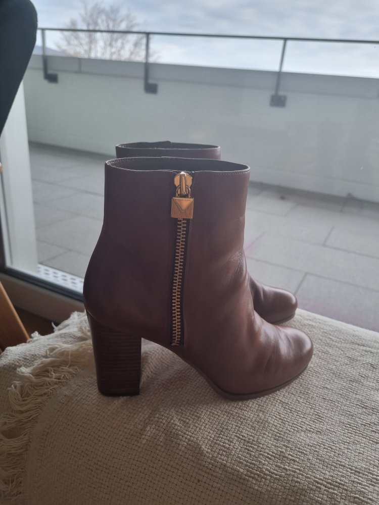 Michael Kors boots size 39(8)