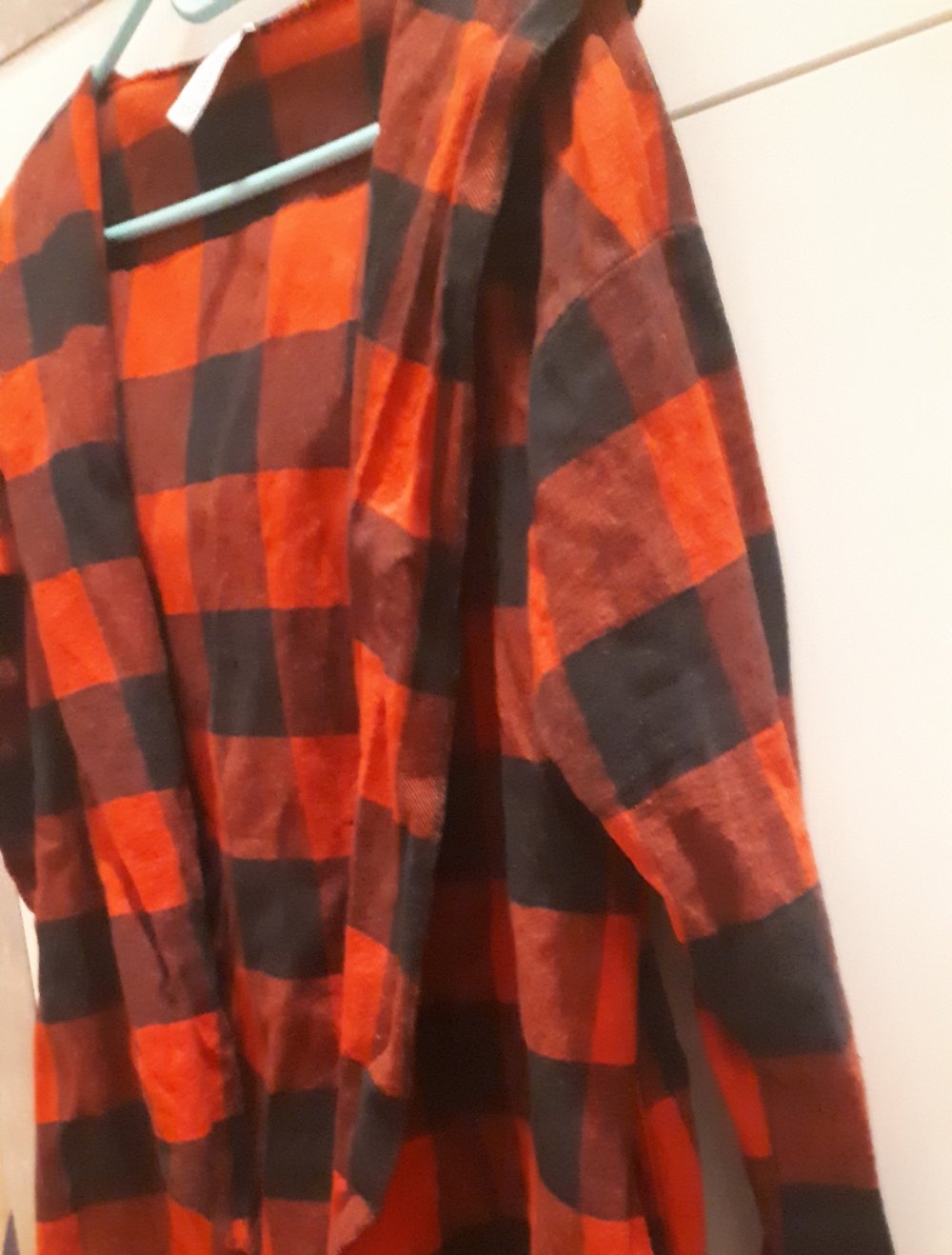 Weste mit Rot Schwarzem Karomuster