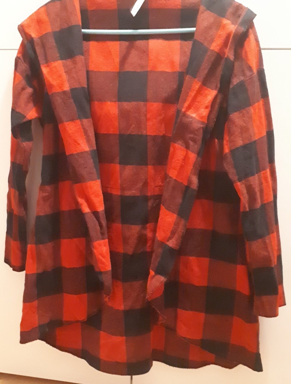 Weste mit Rot Schwarzem Karomuster