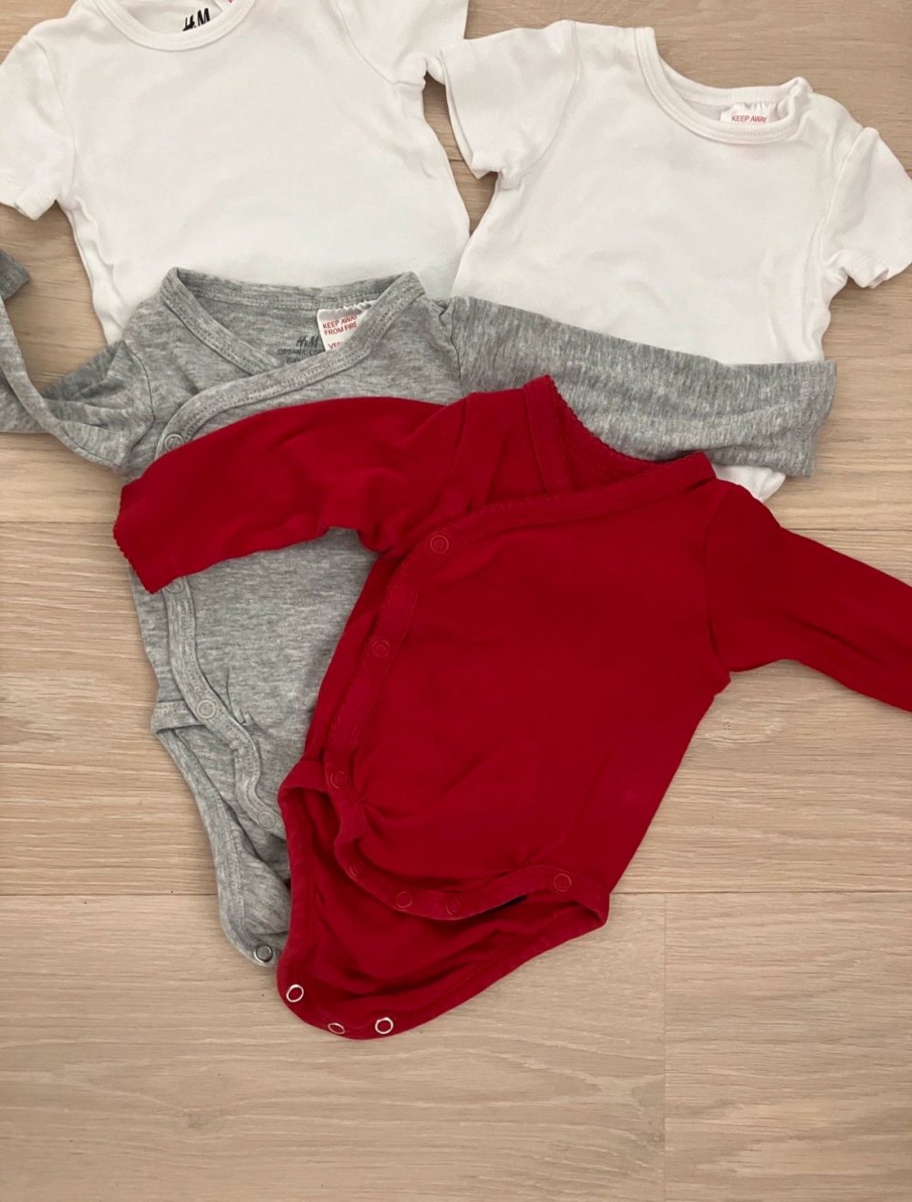 Babybody Set 56 unisex 4 Stück H&M Wickelbody kurzarm weiß ❤️