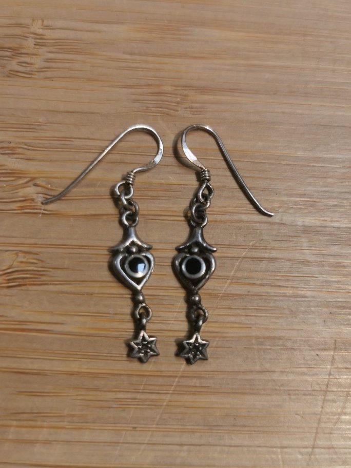 Ohrringe Herz mit Spinnennetz