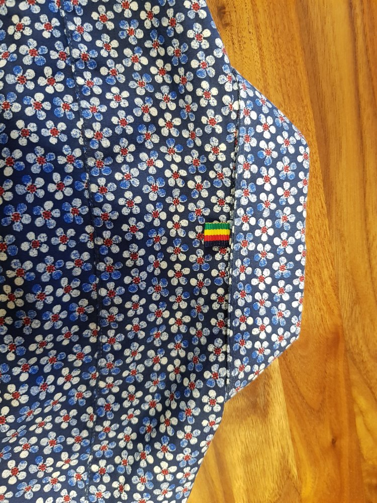 Herren Navyboot und Ritz Hemden