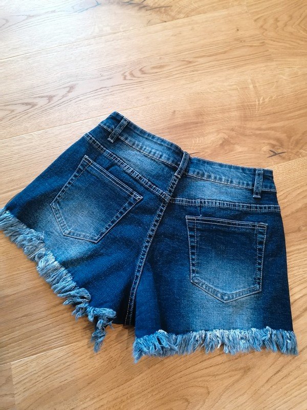 kurze Jeans Gr S