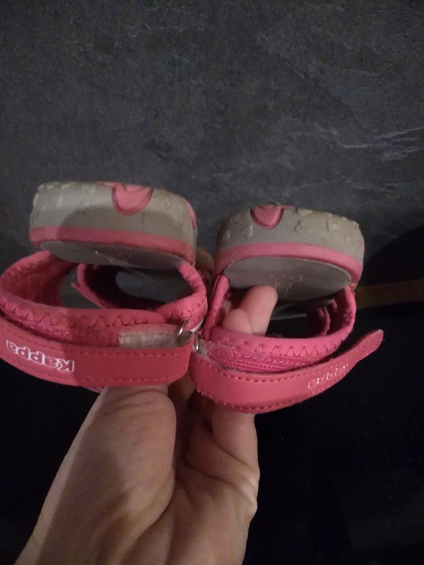 rosa Sandalen Gr. 32 von Kappa