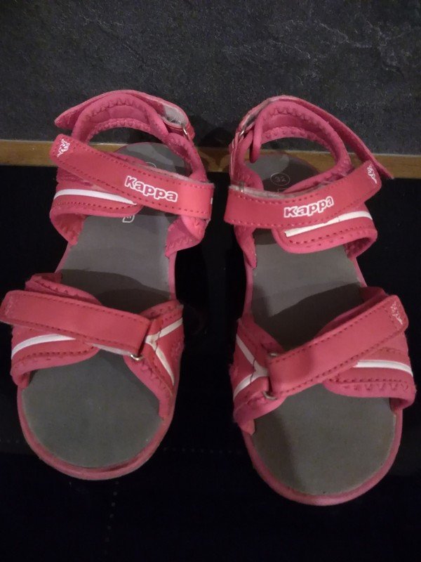 rosa Sandalen Gr. 32 von Kappa