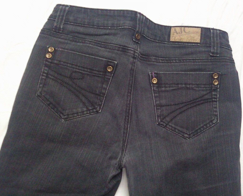 schwarze Damen Jeans, Marke: AJC, Gr. 72, Gr. S ?, ca. W29,