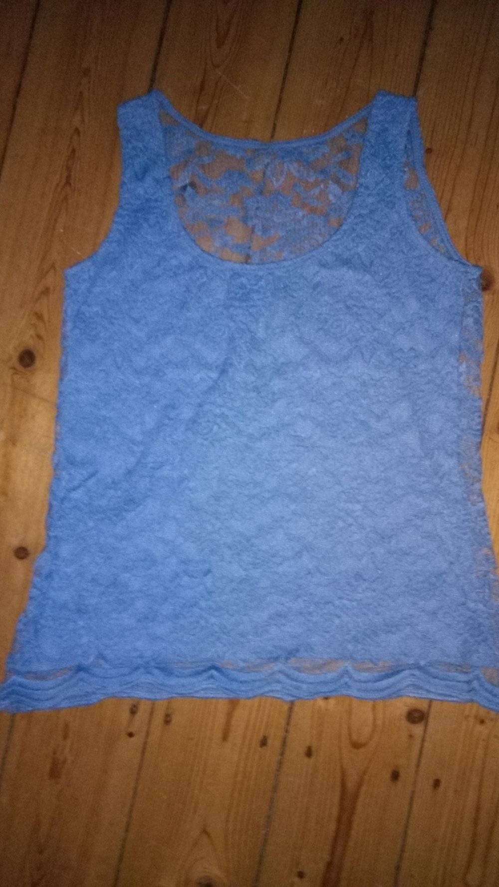 Schickes blaues Netzstoff Top mit Blumenmuster