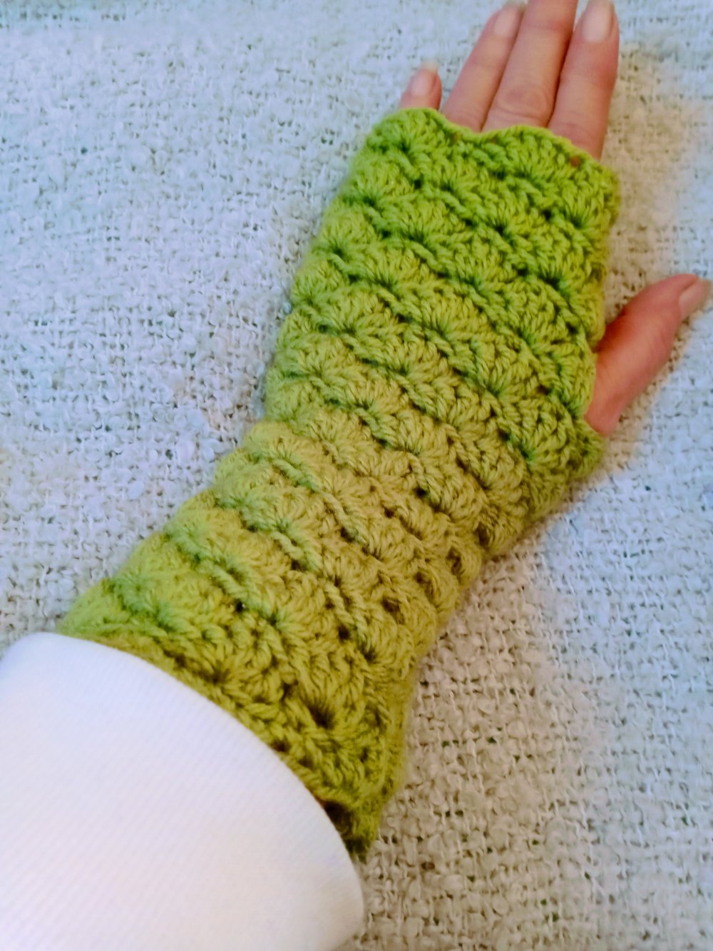 Handstulpen gehäkelt grün