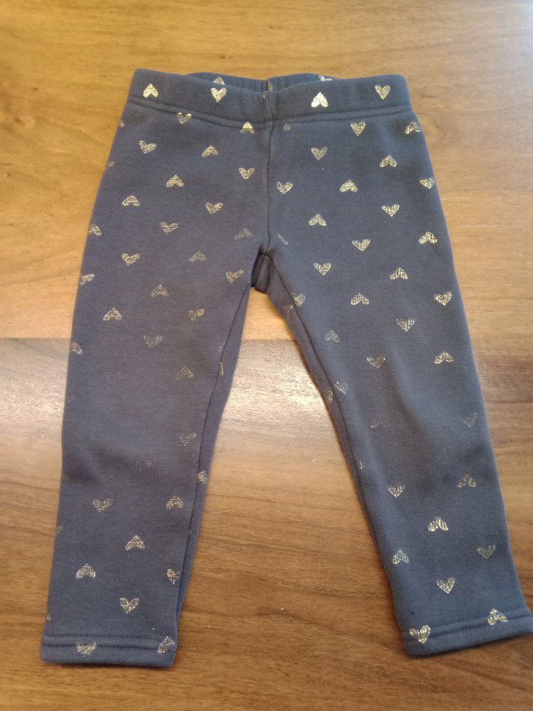 braune Leggins mit goldenen Herzchen