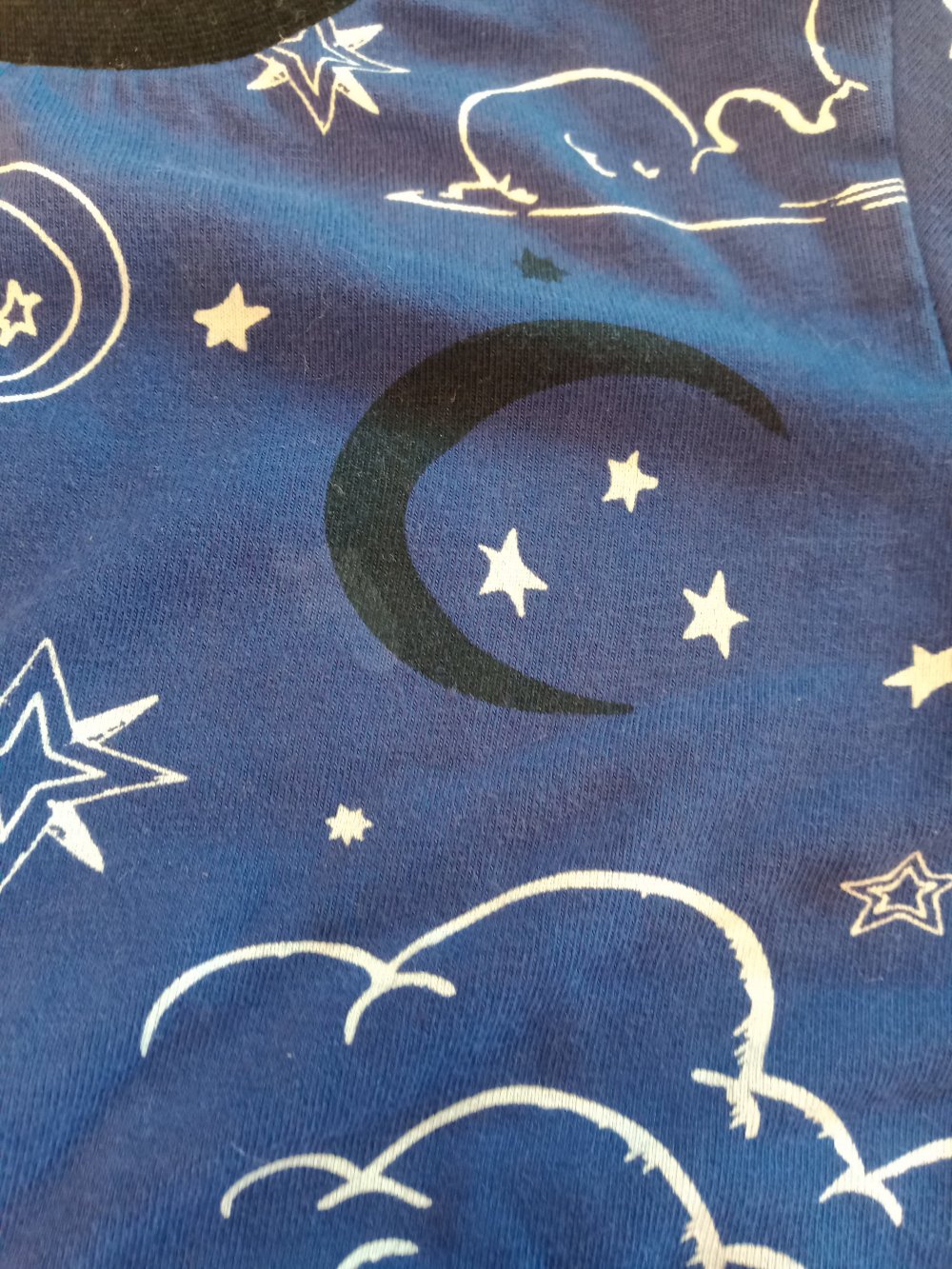 2-teiliges Pijama blau Mond und Sterne